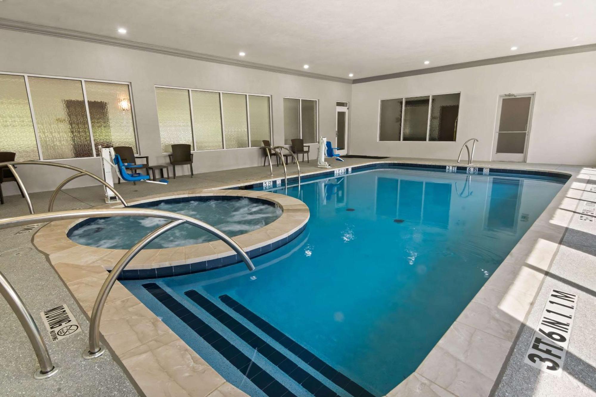 Comfort Suites Granbury Exteriér fotografie